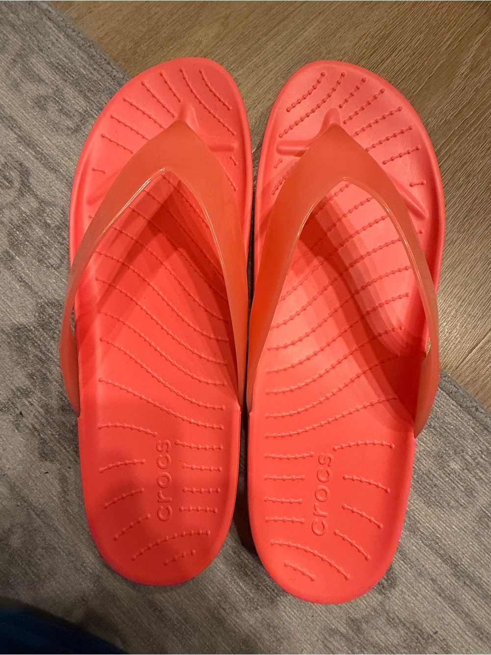 CROCS Splash Glossy Coral Orange Foam Flip Flops